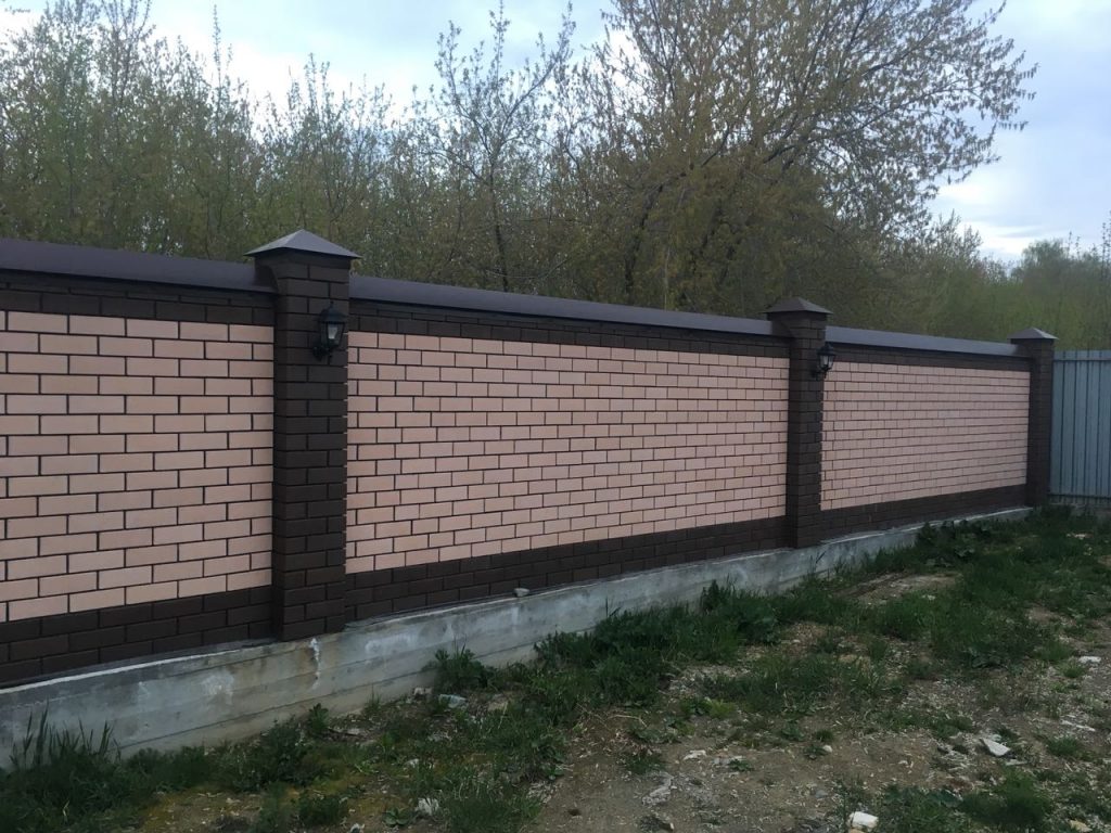 Забор из кирпича п. Шарташский 3 &bull; Забор Екатеринбург